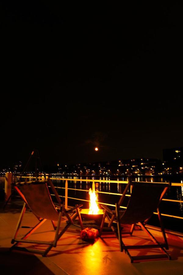Hotel Stunning Boat With A View à Amsterdam Extérieur photo