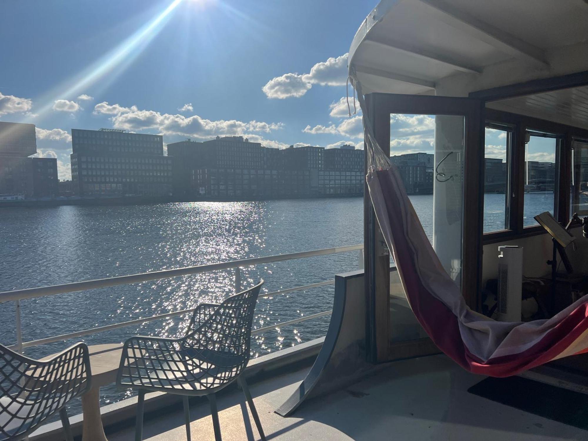 Hotel Stunning Boat With A View à Amsterdam Extérieur photo