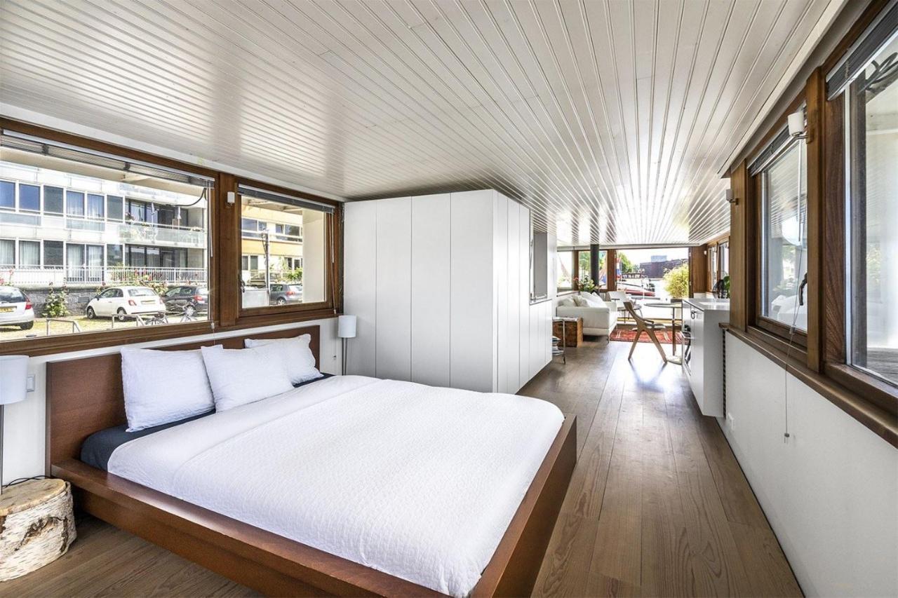 Hotel Stunning Boat With A View à Amsterdam Extérieur photo