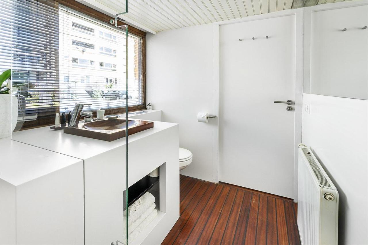 Hotel Stunning Boat With A View à Amsterdam Extérieur photo